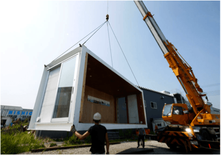 Shipping container accommodates homeless