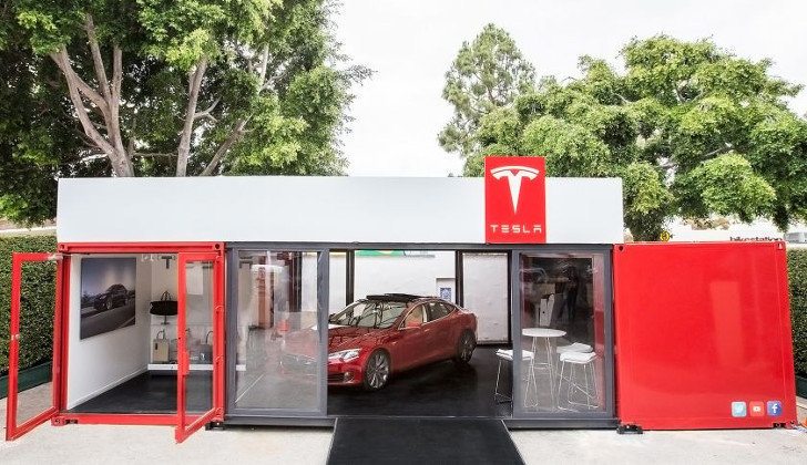 Tesla Pop Up